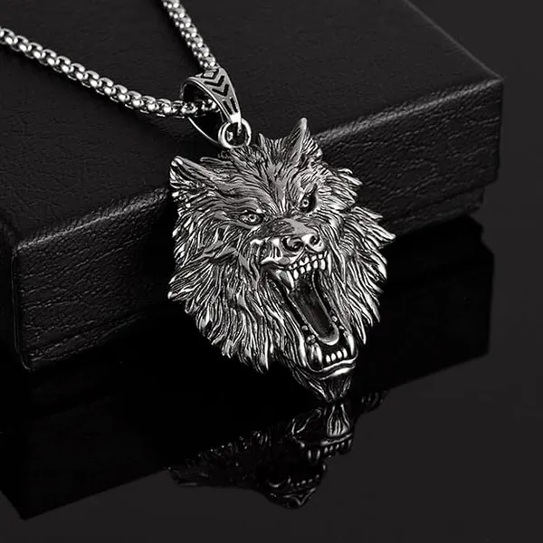 Men's_Fenrir_Wolf_Head_Pendant_Necklace_-_Norse_Viking_Mythology_Alloy_Steel_Jewelry