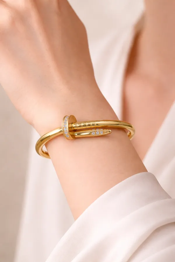 Gold_Plated_Stainless_Steel_Nail_Design_Bracelet_With_Stone_For_Women