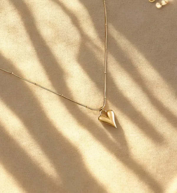 Gold_Plated_Stainless_Steel_Long_Heart_Pendant_For_Women