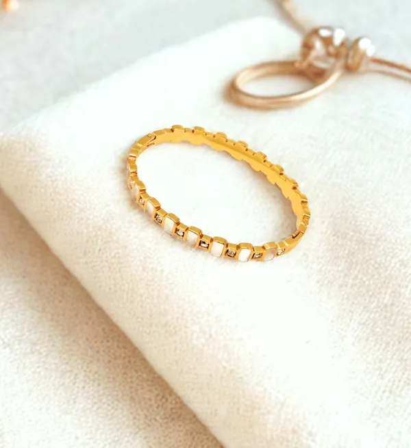 Gold_Plated_Stainless_Steel_Mother_Of_Pearl_Link_Bracelet_For_Women