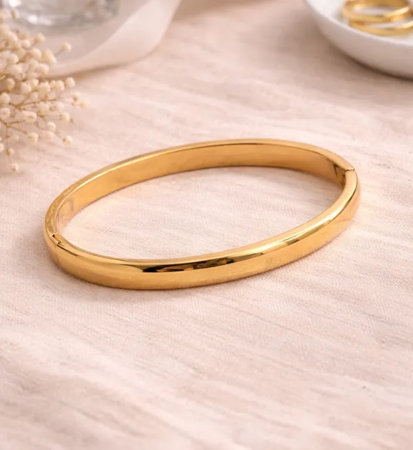 Gold_Plated_Stainless_Steel_Minimal_Luxe_Bangle_Bracelet_For_Women