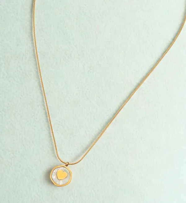 Gold_Plated_Stainless_Steel_Gold_Circle_Heart_Pendant_For_Women
