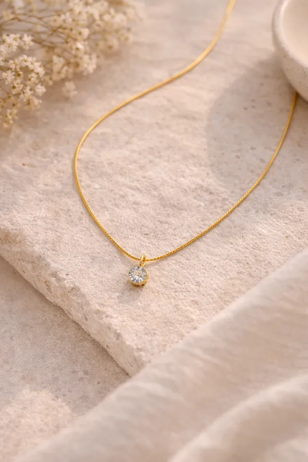 Classic_Solitaire_Gold_Pendant