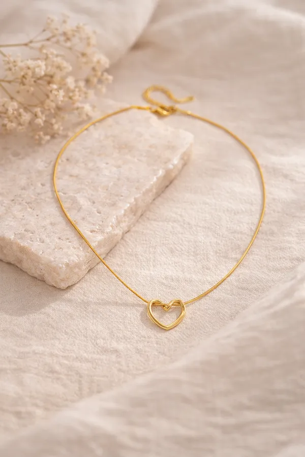Hollow_Heart_Gold_Pendant