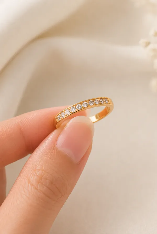 Crystal_Band_Ring