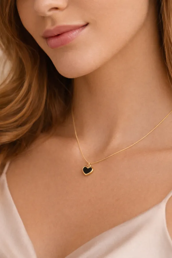 Gold_Plated_Stainless_Steel_With_Black_Heart_Pendant_For_Women
