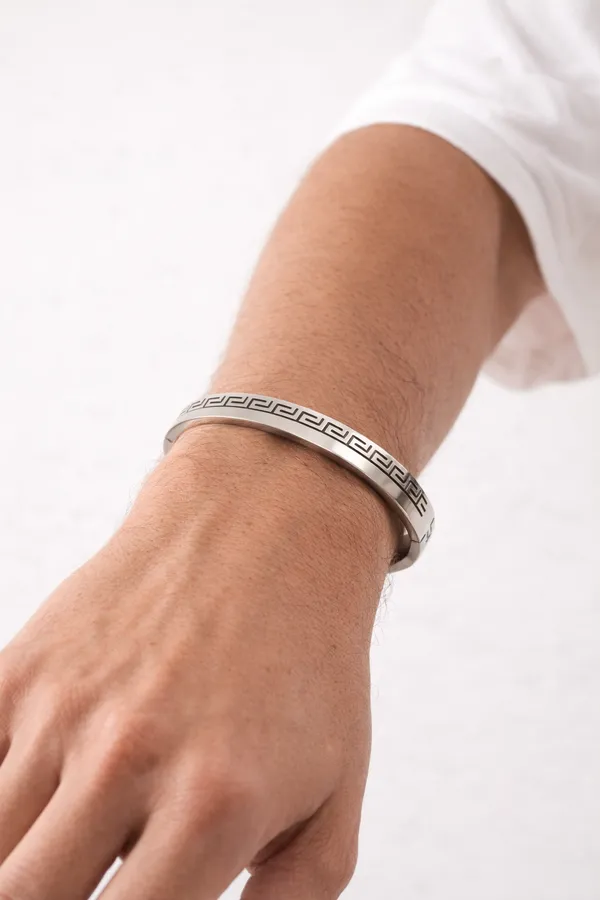 Silver_Plated_Stainless_Steel_Modern_Edge_Statement_Bracelet_For_Men