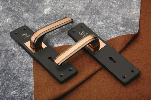 Iron_Home_Lock_Set_For_Main_Doors