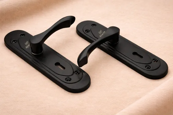 Iron_Home_Lock_Set_For_Bedroom_Doors