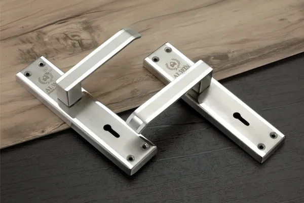 Stainless_Steel_Home_Lock_Set_For_Main_Doors
