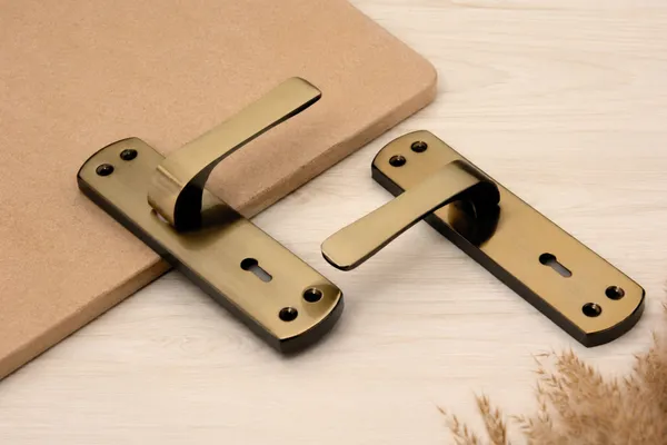 Iron_Home_Lock_Set_For_Bedroom_Doors