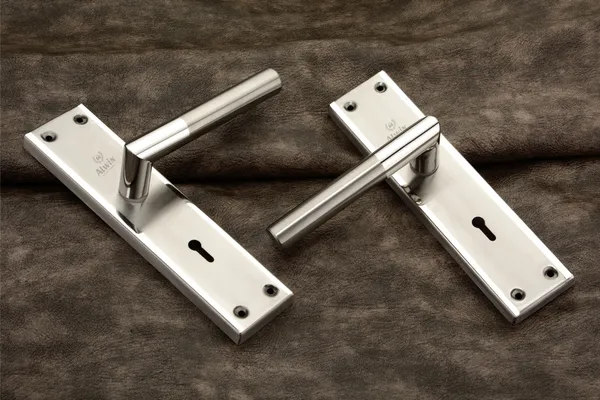 Stainless_Steel_Home_Lock_Set_For_Residential_Doors
