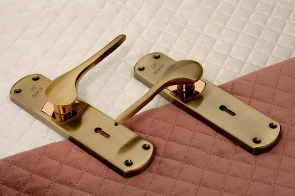 Iron_Home_Lock_Set_For_Bedroom_Doors