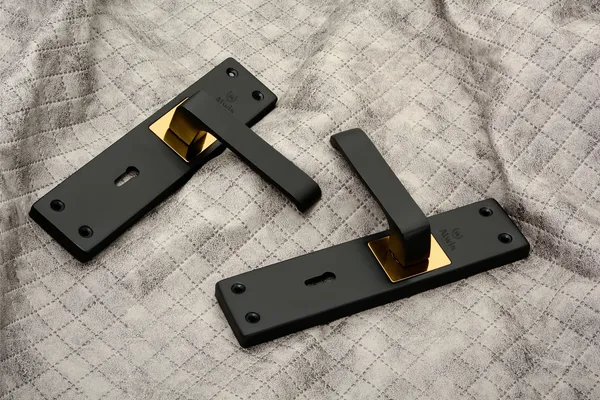 Iron_Home_Lock_Set_For_Main_Doors