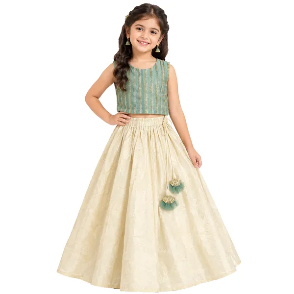 Teal_and_Ivory_Back_Bow_Lehnga