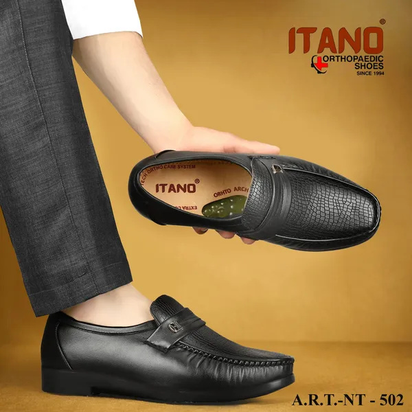 Black_Textured__Orthopaedic_Comfort_Loafers_With_Arch_Support_Model_For_Men