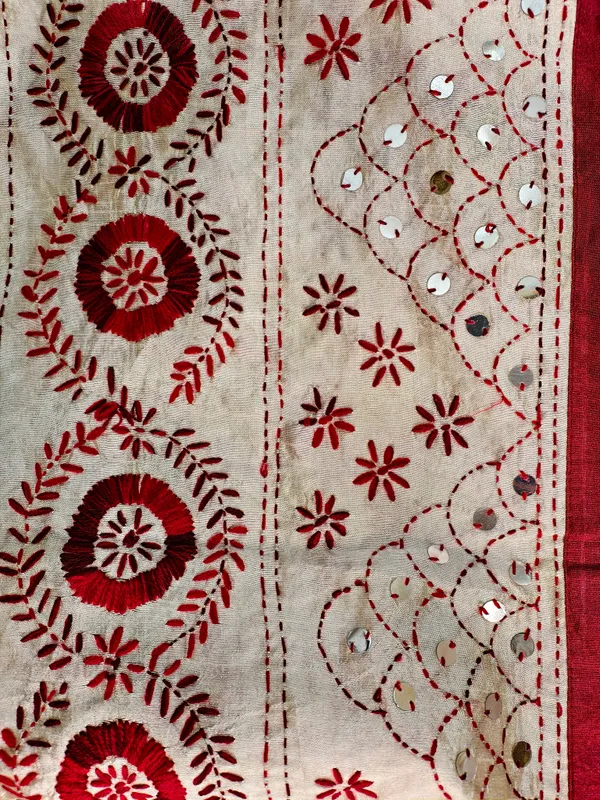 Handcrafted_Charm_Cream_Tussar_Silk_Dupatta_With_Maroon_Kantha_Work_Sequins