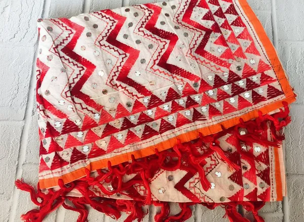 Red_White_Chevron_Zigzag_Embroidered_Dupatta_With_Mirror_Work