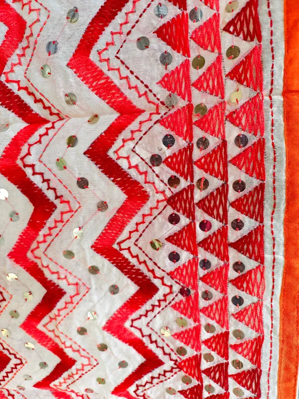 Red_White_Chevron_Zigzag_Embroidered_Dupatta_With_Mirror_Work