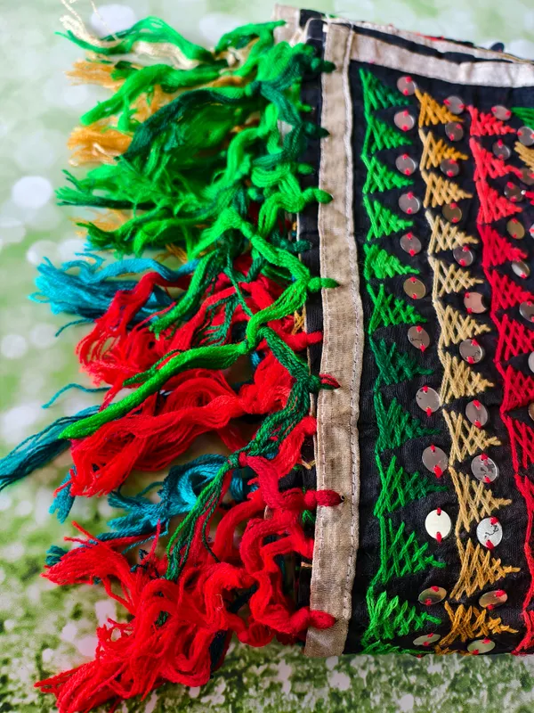 Traditional_Multicolor_Phulkari_Style_Dupatta_With_Mirror_Embellishments