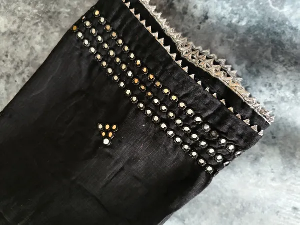 Black_Dupatta