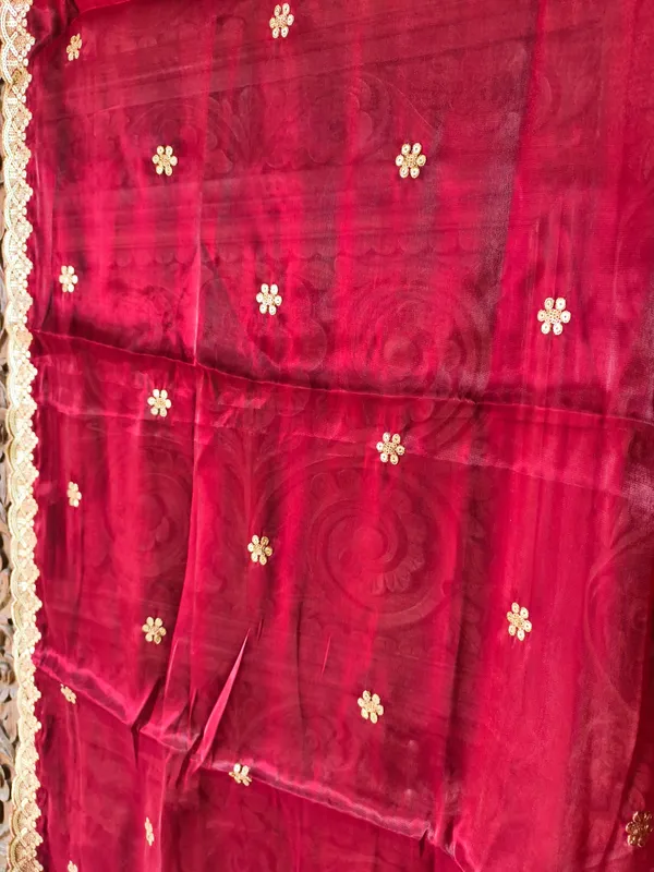 Maroon_Semi_Organza_Dupatta_With_Golden_Sequin_Embroidery_Lace_Border