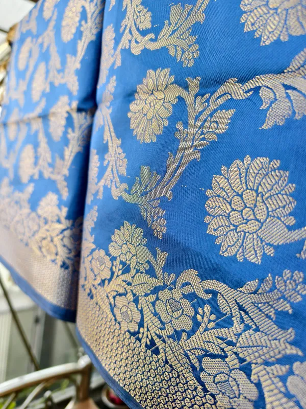 Royal_Blue_Banarasi_Dupatta_With_Antique_Gold_Zari_Floral_Jaal