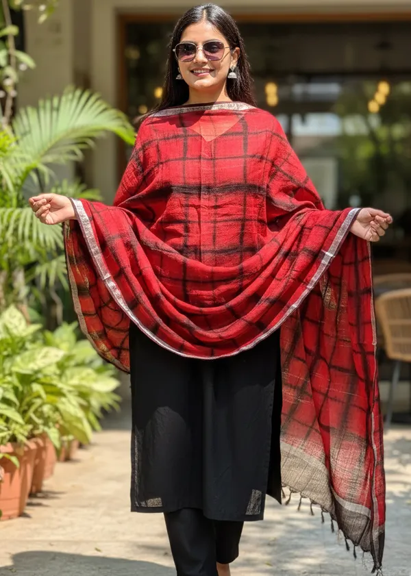 Red_Black_Checkered_Dupatta