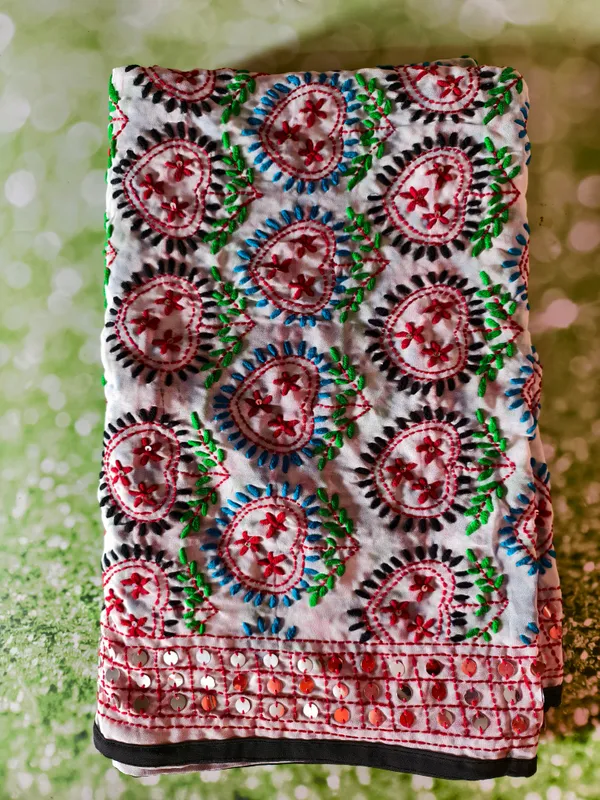 Ivory_Phulkari_Inspired_Embroidered_Dupatta_With_Mirror_Accents