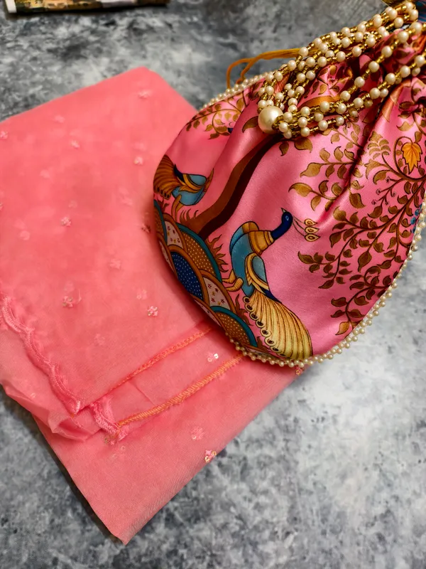 Combo_Coral_Pink_Sequin_Scalloped_Dupatta_With_Potli_Bag