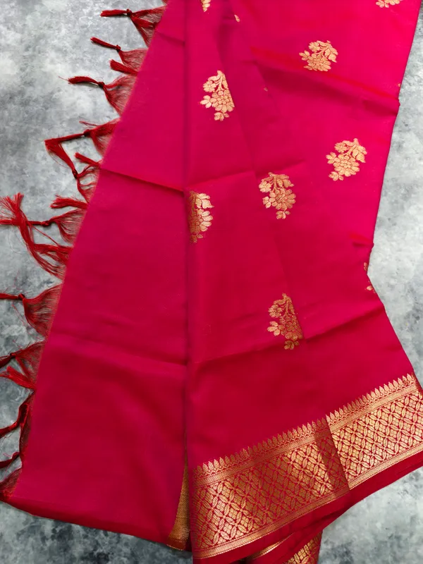 Heritage_Rani_Pink_Gold_Buta