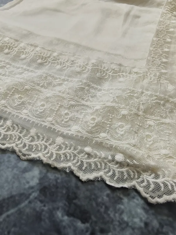 Sheer_White_Lace_Border_Dupatta