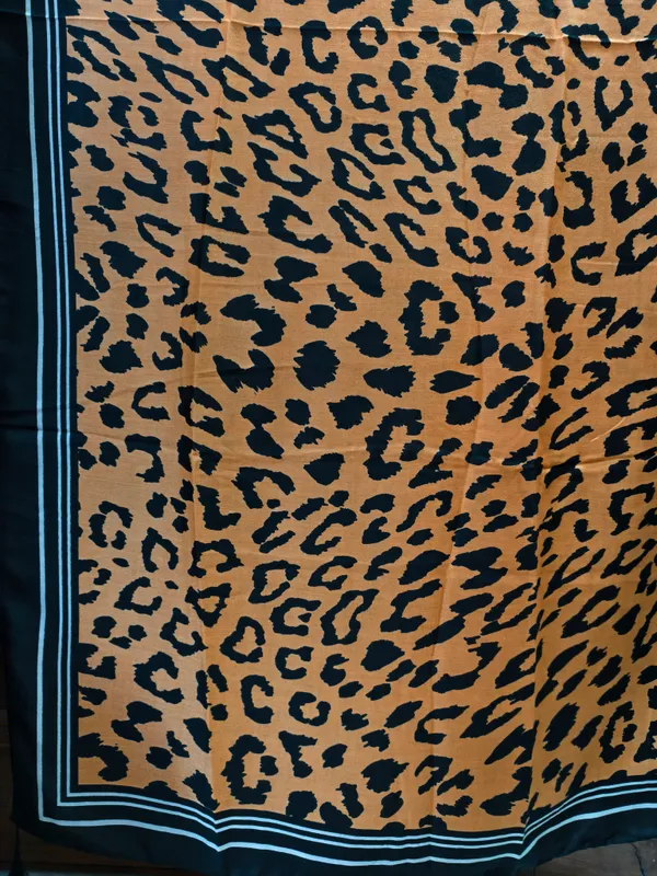 Leopard_Spot_Tangerine_Stole