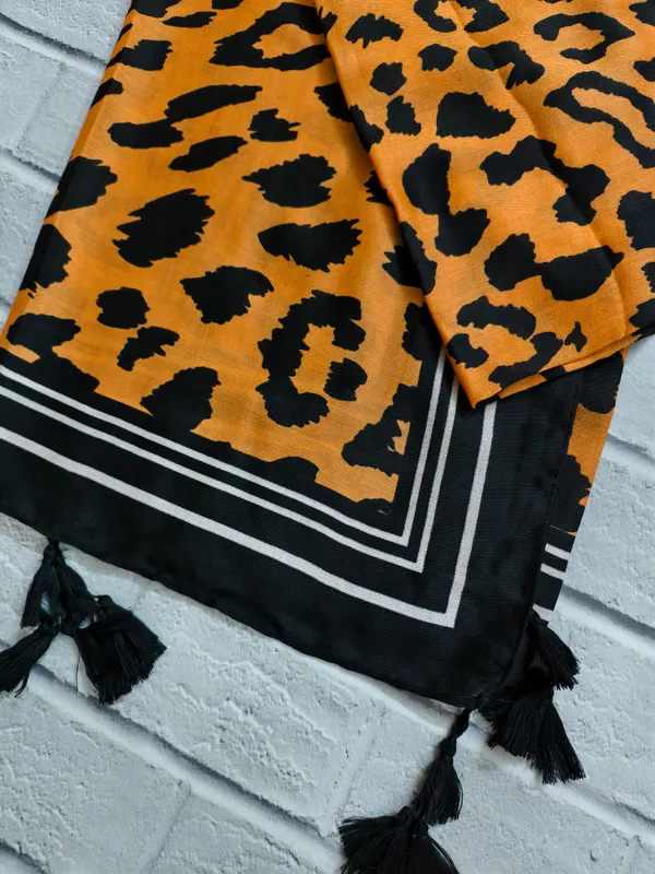 Leopard_Spot_Tangerine_Stole