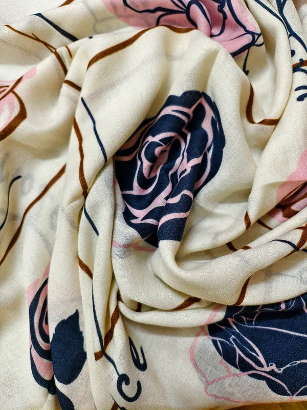 Viscose_Rose_Print_Stole