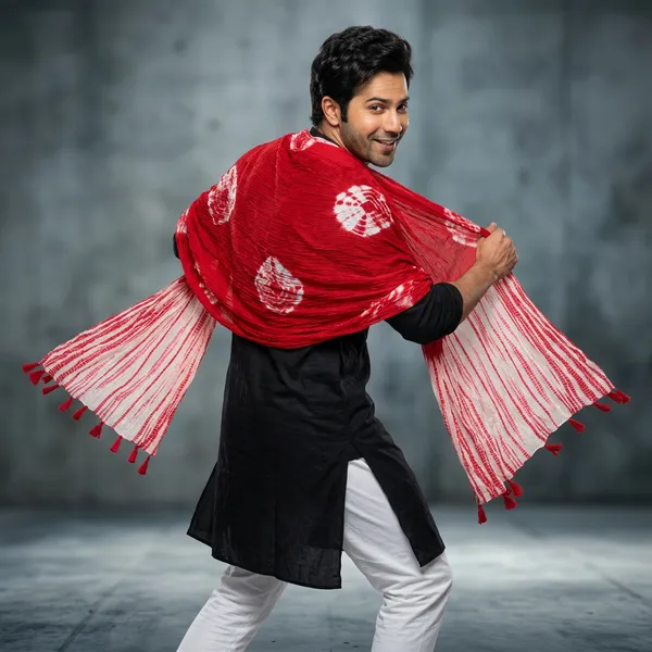 Varun_Dhawan_Bought_1_Crimson_Ripple_Casual_Stole