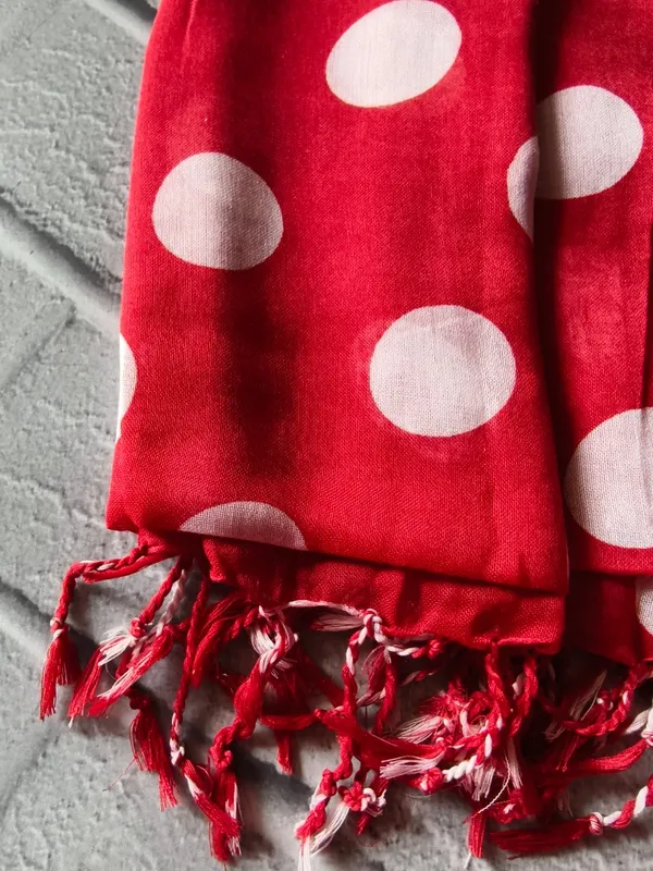 Red_And_White_Polka_Dot_Scarf