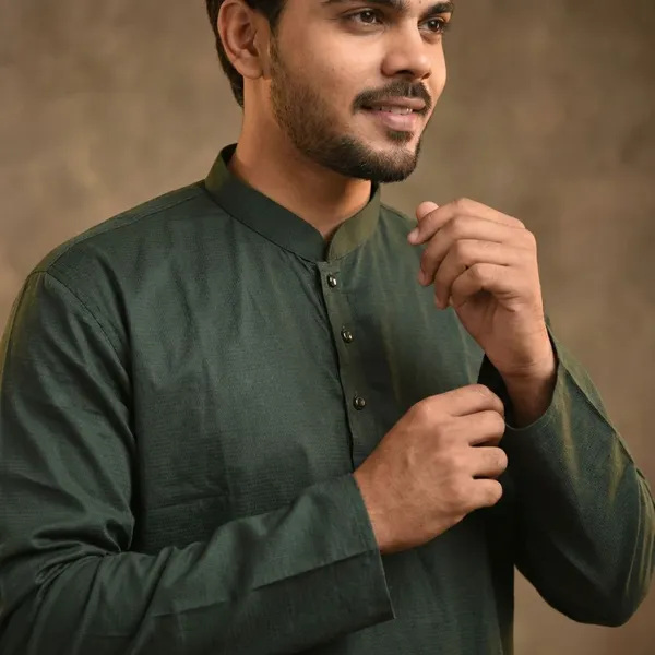 Maroon_And_Bottle_Green_Pure_Cotton_Solid_Classic_Kurta_For_Men(Pack_of_2)