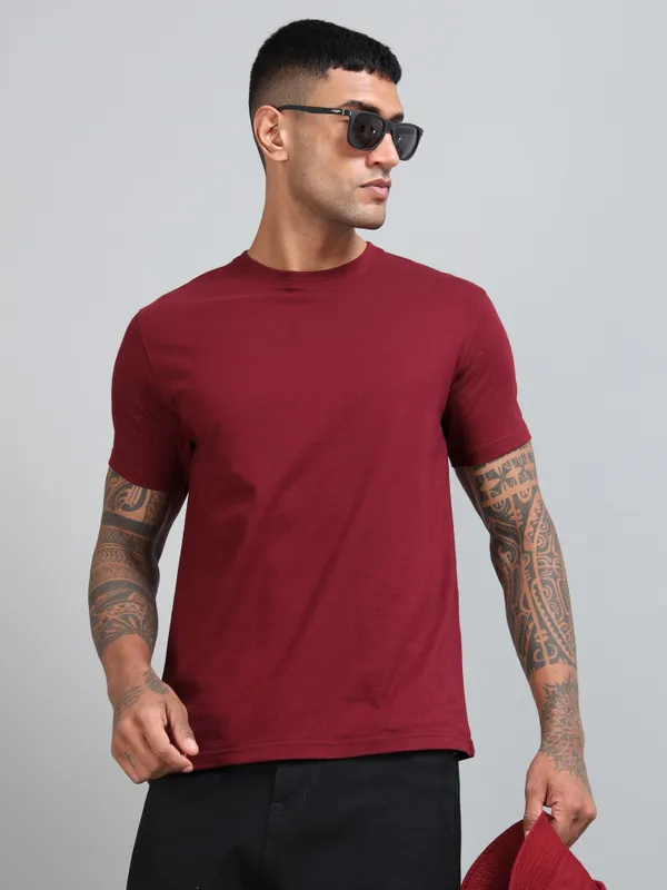 Maroon_Premium_Crewneck_Pima_Cotton_Round_Neck_T_Shirt_For_Men
