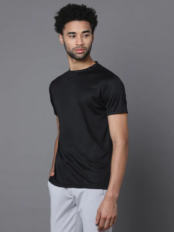 Classic_Black_Mobilitee_Polyester_Round_Neck_T_Shirt_For_Men_And_Women