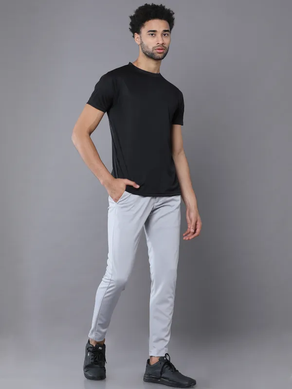 Classic_Black_Mobilitee_Polyester_Round_Neck_T_Shirt_For_Men_And_Women