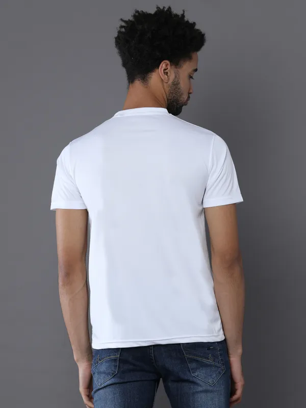 White_Sports_Crewneck_Polyester_Round_Neck_T_Shirt_For_Men_And_Women