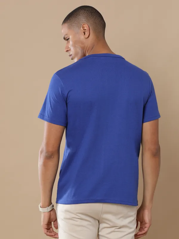 Blue_Sustainable_Crewneck_Cotton_And_Polyester_Round_Neck_T_Shirt_For_Men