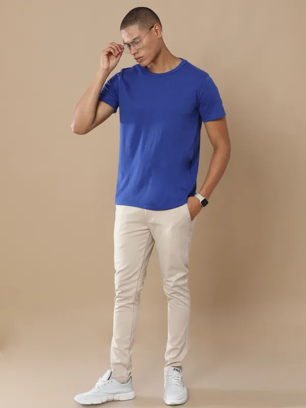 Blue_Sustainable_Crewneck_Cotton_And_Polyester_Round_Neck_T_Shirt_For_Men
