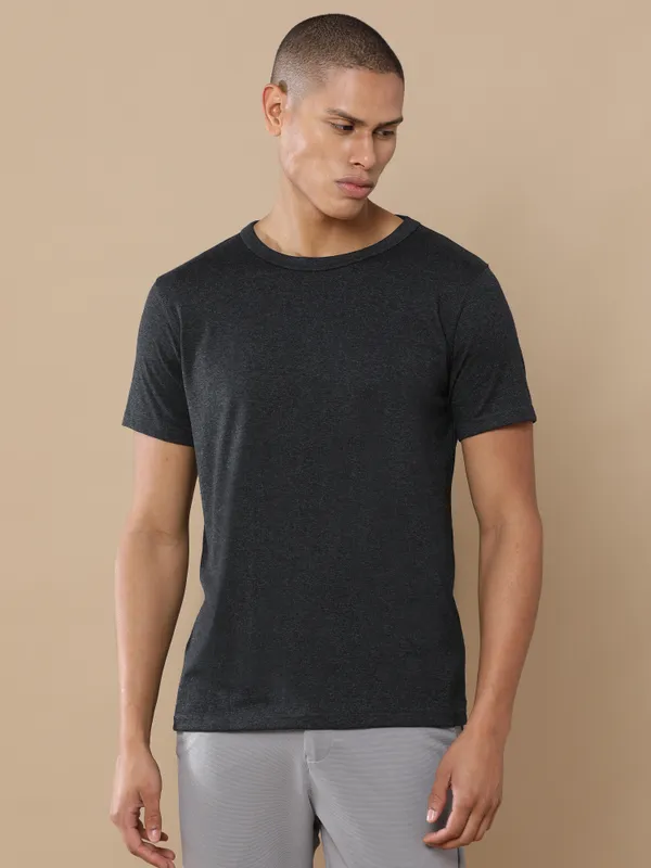 Charcoal_Melange_Sustainable_Crewneck_Cotton_And_Polyester_Round_Neck_T_Shirt_For_Men