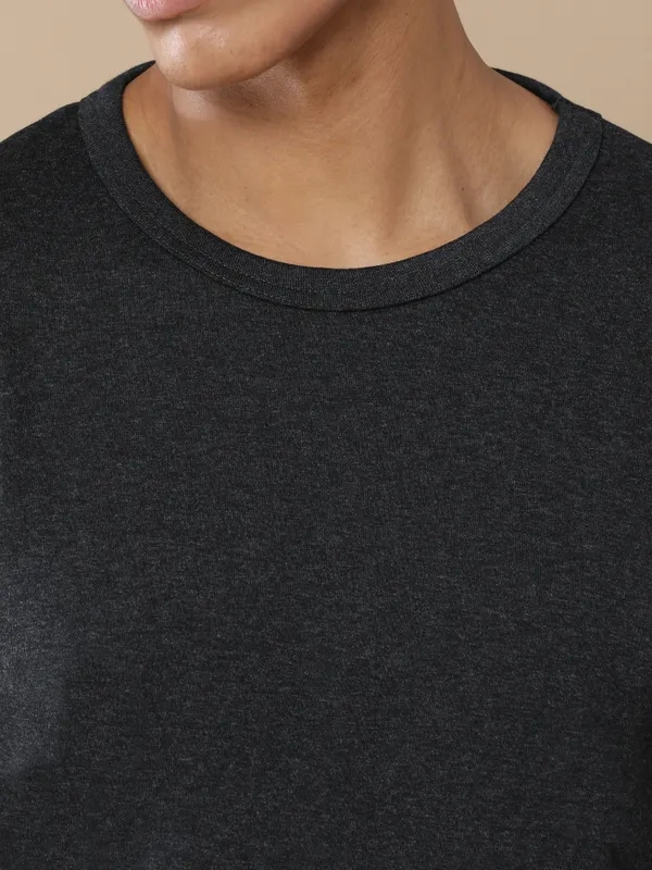 Charcoal_Melange_Sustainable_Crewneck_Cotton_And_Polyester_Round_Neck_T_Shirt_For_Men