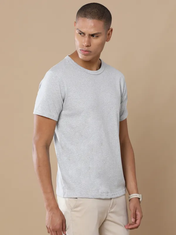 Grey_Sustainable_Crewneck_Cotton_And_Polyester_Round_Neck_T_Shirt_For_Men