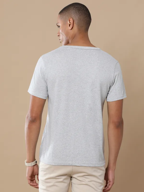Grey_Sustainable_Crewneck_Cotton_And_Polyester_Round_Neck_T_Shirt_For_Men