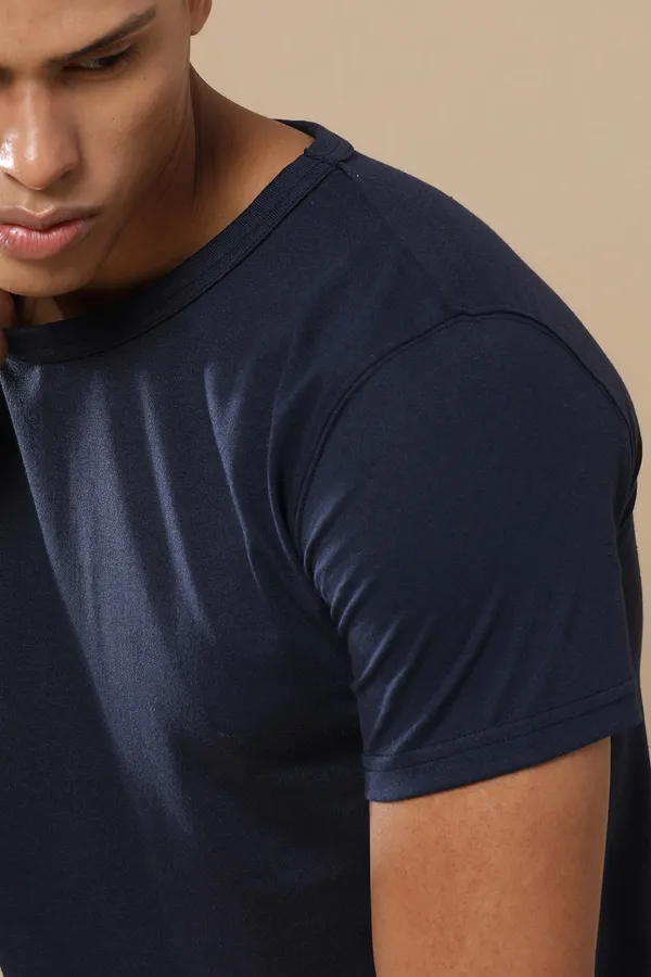 Navy_Blue_Sustainable_Crewneck_Cotton_And_Polyester_Round_Neck_T_Shirt_For_Men