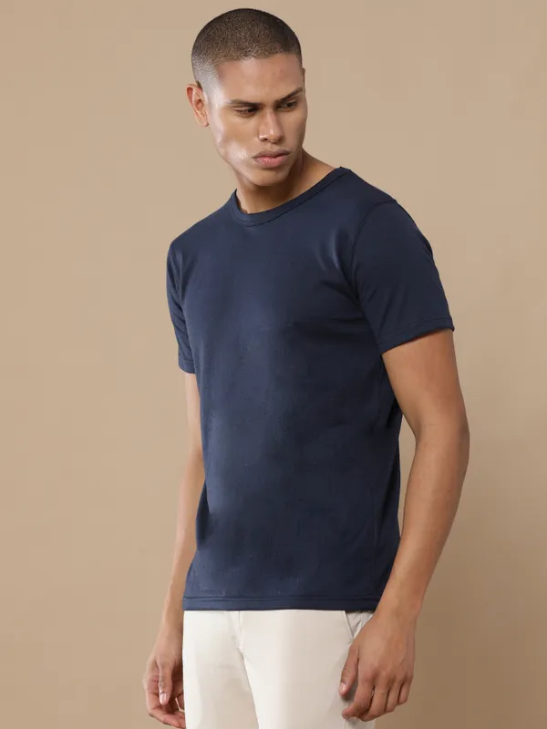 Navy_Blue_Sustainable_Crewneck_Cotton_And_Polyester_Round_Neck_T_Shirt_For_Men